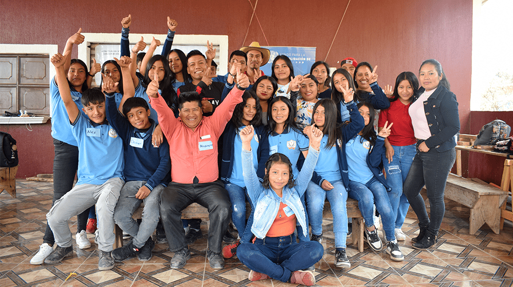 Jóvenes de Huehuetenango que participan en el proyecto Nab'il