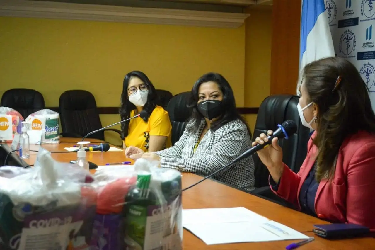 UNFPA entrega al MSPAS kits de emergencia para mujeres positivas a COVID-19 y equipo de protección para personal de salud